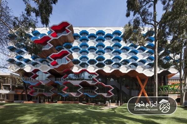 university la-trobe-university 